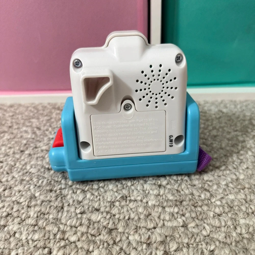 Fisher-Price Laugh & Learn Click & Learn Instant Camera Musical Toy